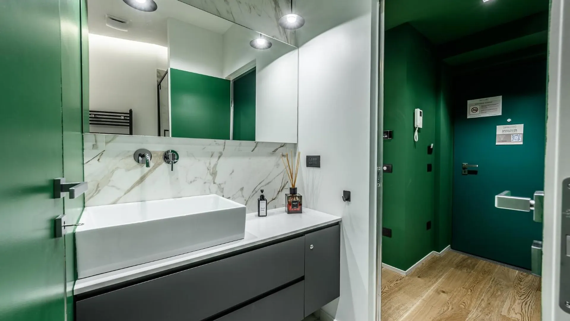 Deluxe Apartment In Brera-Duomo, Near Metro Milan Italy