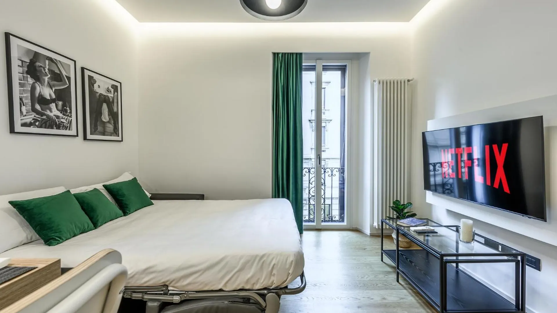 Deluxe Apartment In Brera-Duomo, Near Metro Milan