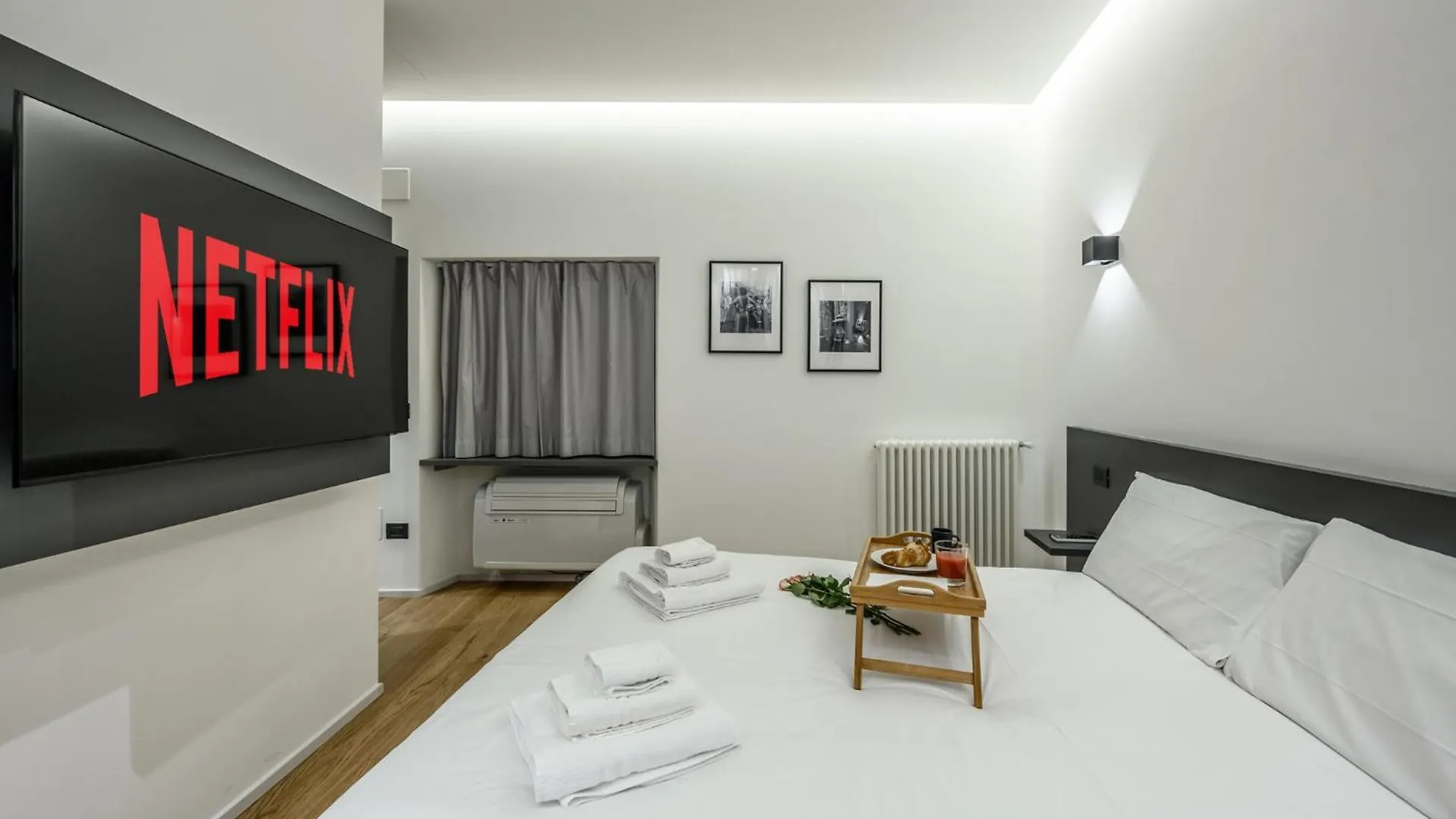 Deluxe Apartment In Brera-Duomo, Near Metro contacts